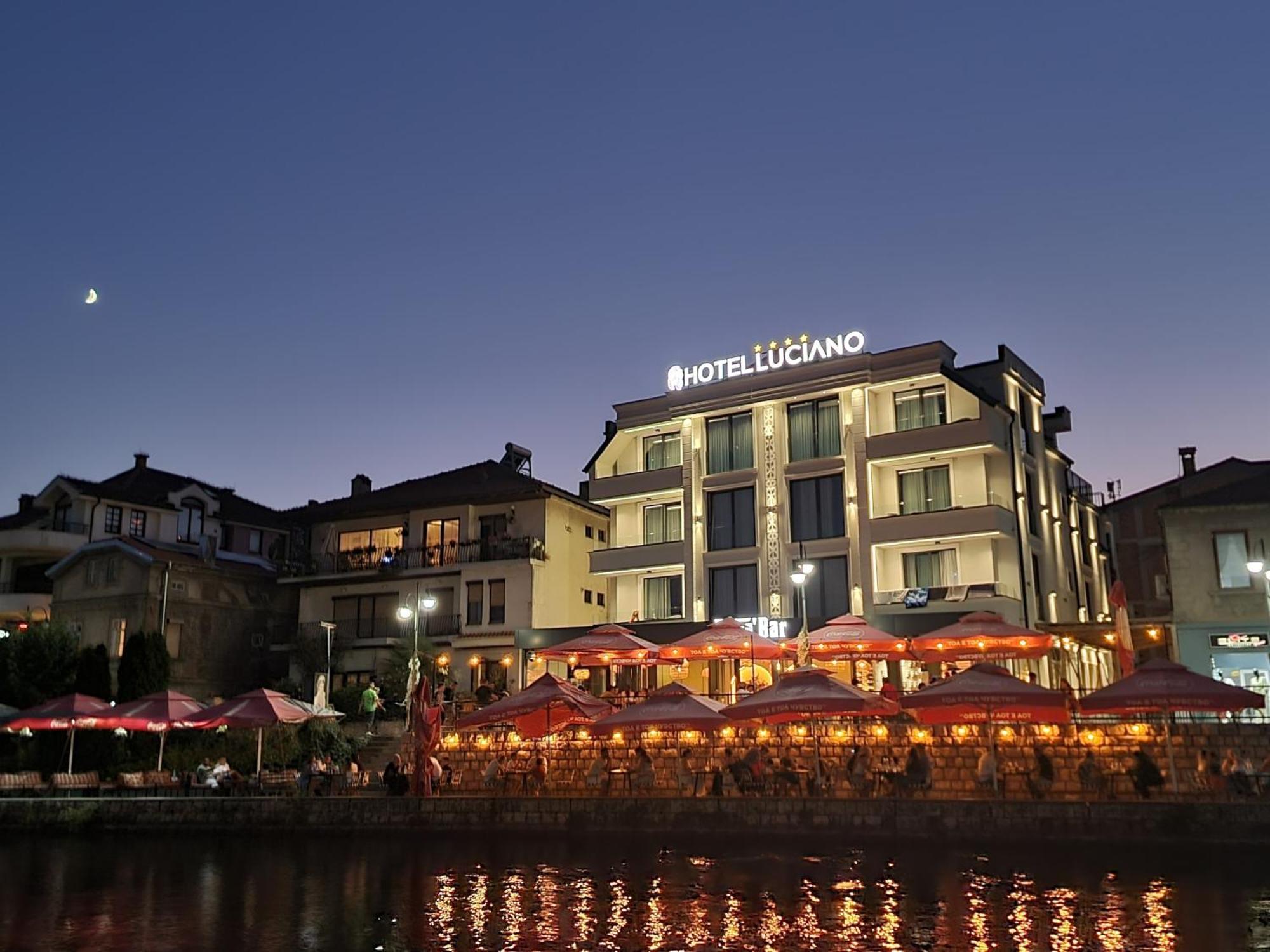 Hotel Luciano Струга Экстерьер фото
