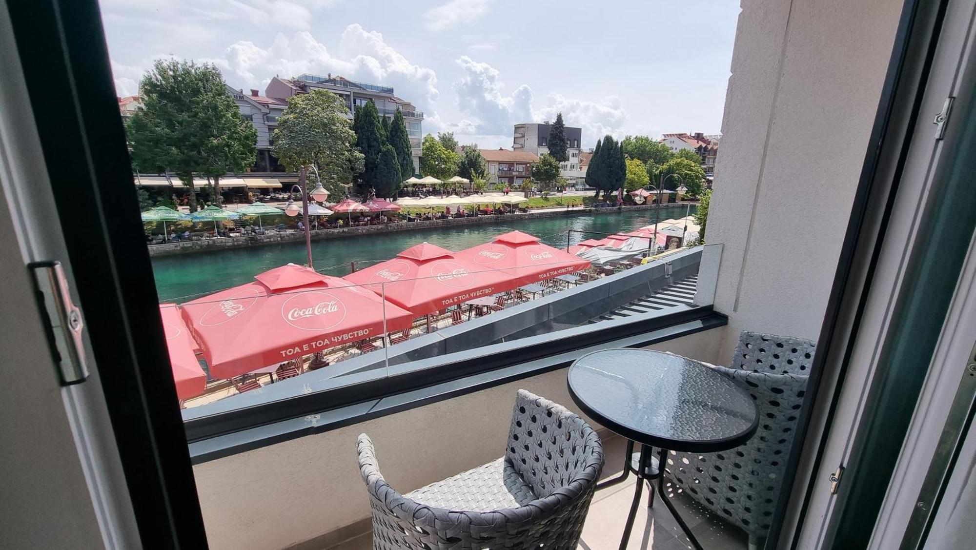 Hotel Luciano Струга Экстерьер фото